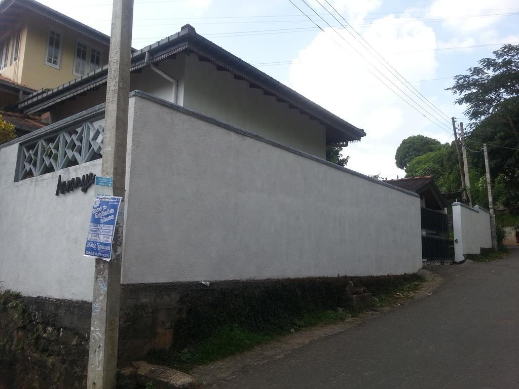 Aaranya Residence แคนดี้ ภายนอก รูปภาพ