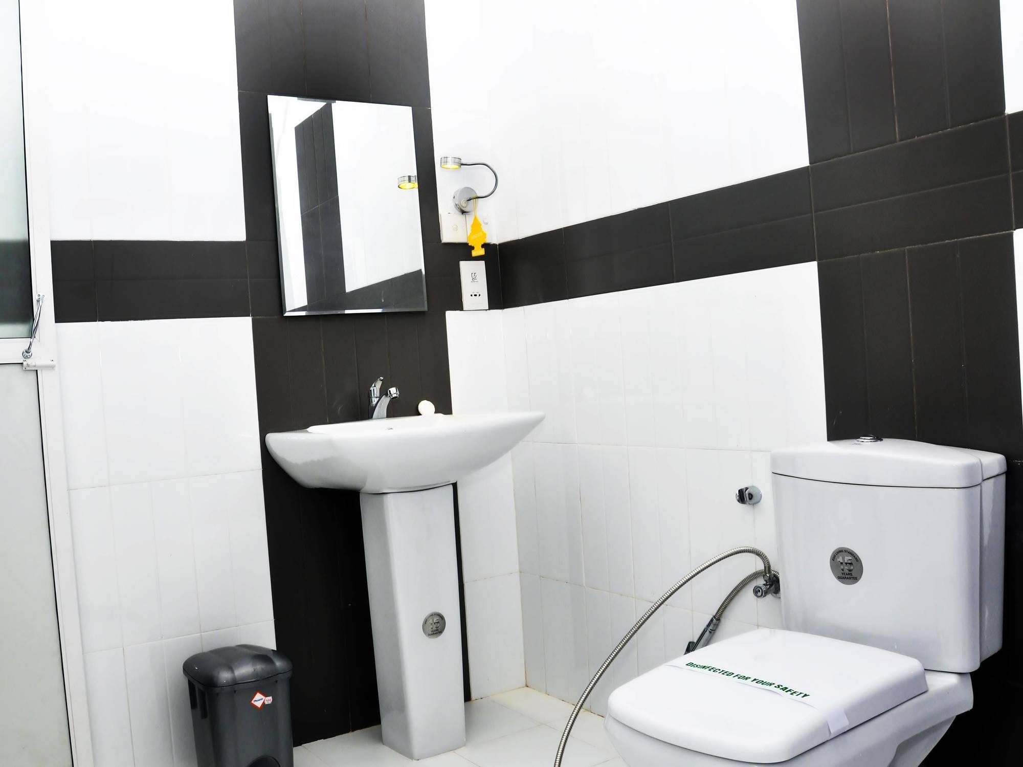 Aaranya Residence แคนดี้ ภายนอก รูปภาพ