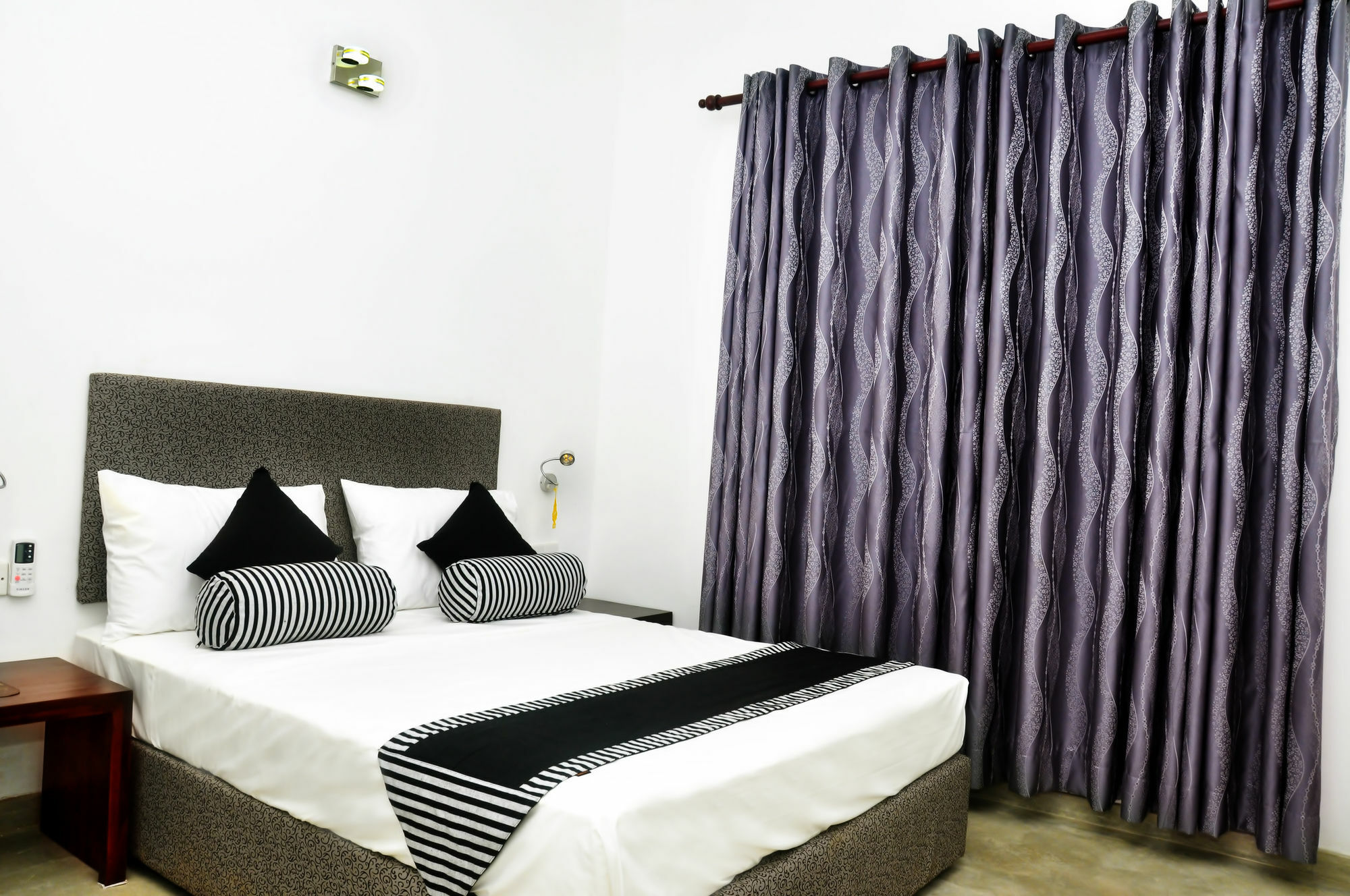 Aaranya Residence แคนดี้ ภายนอก รูปภาพ